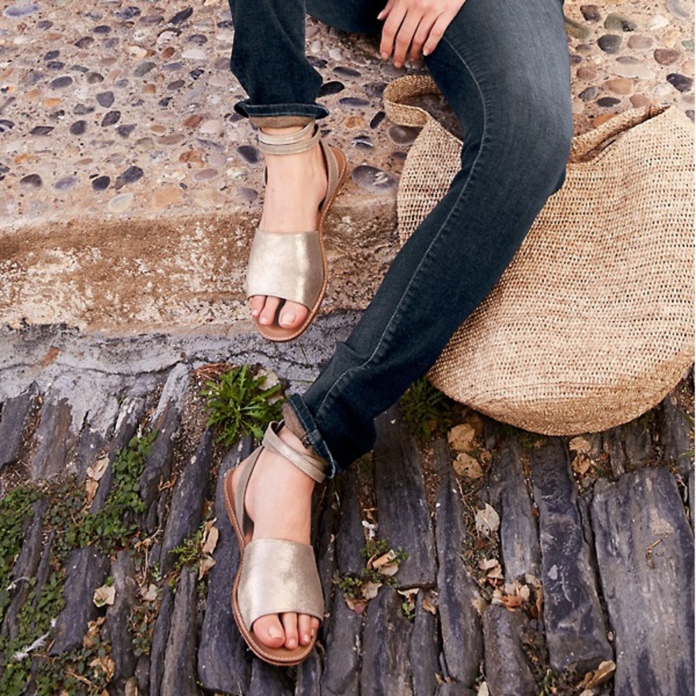Garnet Hill Delfina Gold ankle strap Sandals
